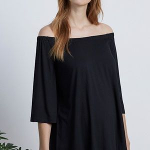 Isabella Oliver Off the Shoulder Maternity Top